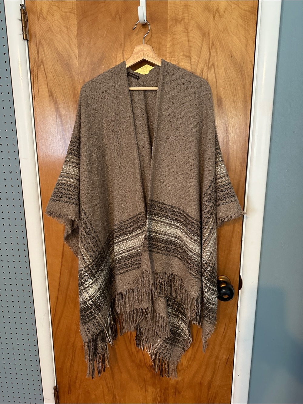 Cozy Brown Fringe Knit Throw Poncho